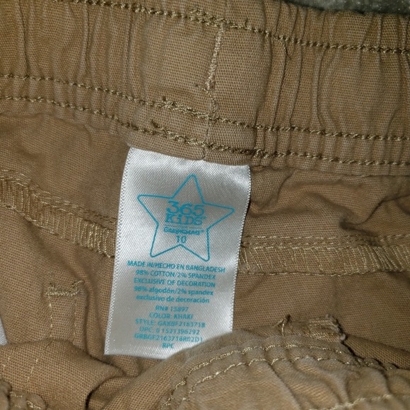 SOLD - 11 pairs of uniform shorts. Sold together. - Picture 6 of 7